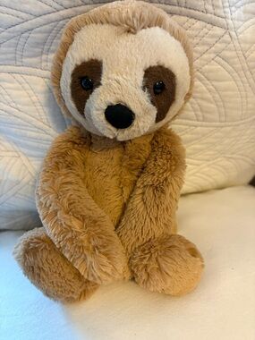 Jellycat Plush Sloth in Tan and Cream